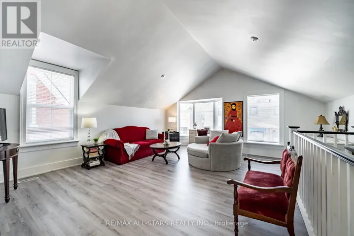 6395 MAIN STREET, Whitchurch-Stouffville (Stouffville), Ontario L4A1G4