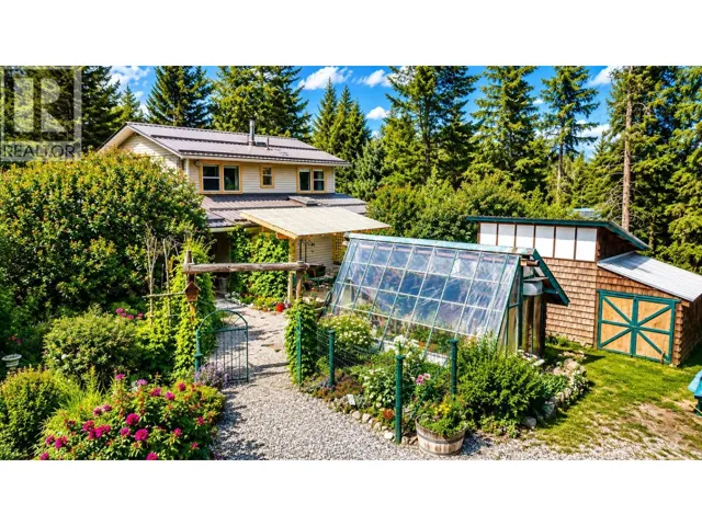 6681 BARNETT ROAD, 100 Mile House, British Columbia V0K2E2