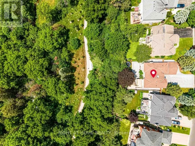 35 HARMONY HILL CRESCENT, Richmond Hill (Mill Pond), Ontario L4C8Z2
