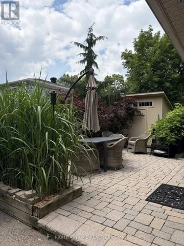56 PENWICK CRESCENT, Richmond Hill (North Richvale), Ontario L4C5B4