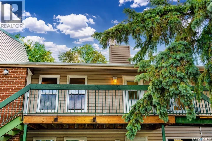 8 B NOLLET AVENUE, Regina, Saskatchewan S4T7P9