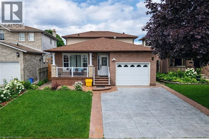 214 MERRILEE Crescent, Hamilton, Ontario L9A5E2