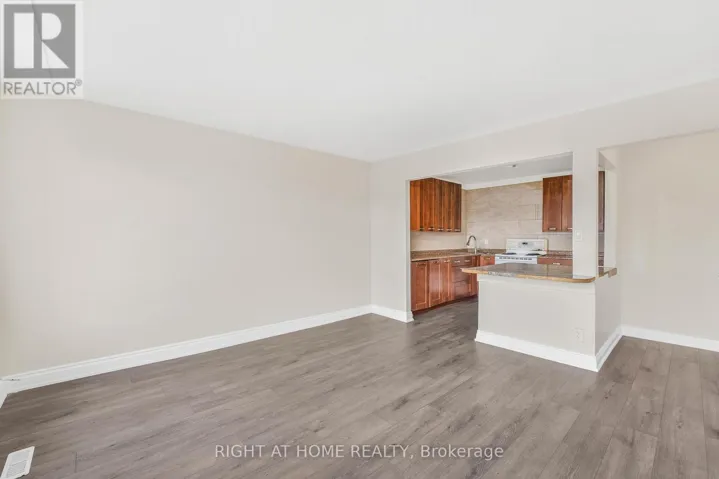 1698A EGLINTON AVENUE W, Toronto (Briar Hill-Belgravia), Ontario M6E2H5