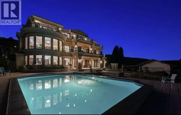 Main and Above 1327 CHARTWELL DR, West Vancouver, British Columbia V7S2R4