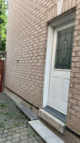 62 TOM WELLS CRESCENT, Toronto (Steeles), Ontario M1V0A4