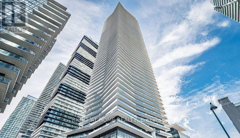 38 ANNIE CRAIG DRIVE, Toronto (Mimico), Ontario M8V0G9
