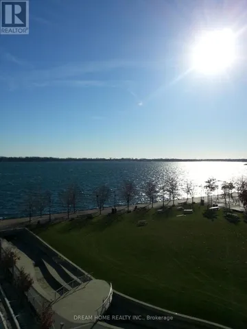 15 MERCHANTS' WHARF, Toronto (Waterfront Communities), Ontario M5A0N8