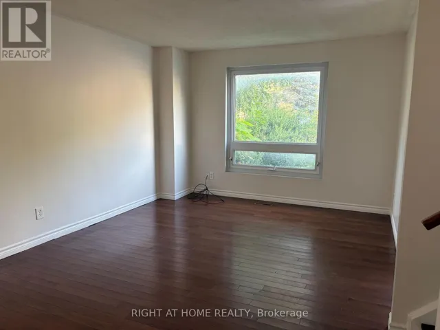 172 PATTERSON STREET, Newmarket (Huron Heights-Leslie Valley), Ontario L3Y4Y8