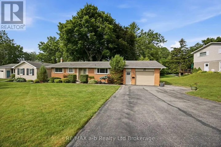88 HILLSIDE AVENUE, Norfolk (Delhi), Ontario N4B1Y3