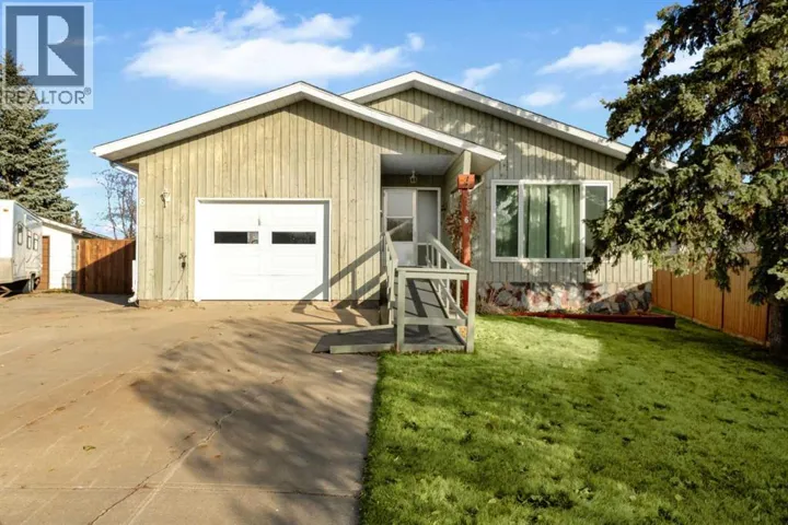 6 Woodland Close, Sylvan Lake, Alberta T4S1L9
