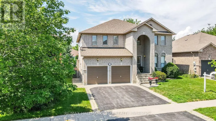 14 IMPERIAL CROWN LANE, Barrie (Innis-Shore), Ontario L4N0T4