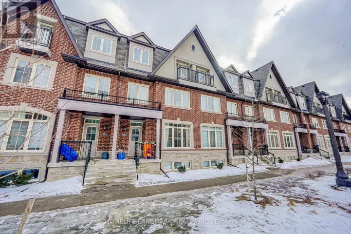12 - 8 EATON PARK LANE, Toronto (L'Amoreaux), Ontario M1W0A5