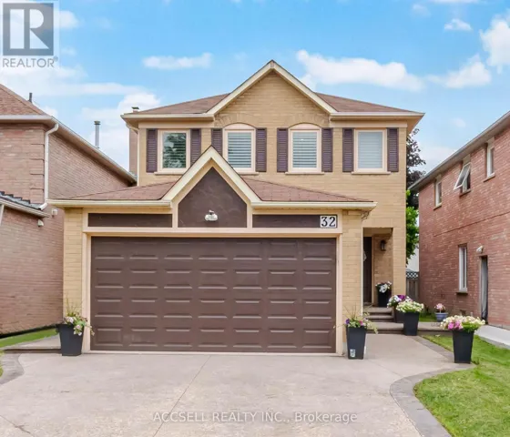 32 NILES COURT, Brampton (Westgate), Ontario L6S5T5