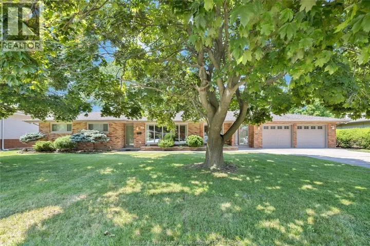 333 Barry, Tecumseh, Ontario N8N2G2