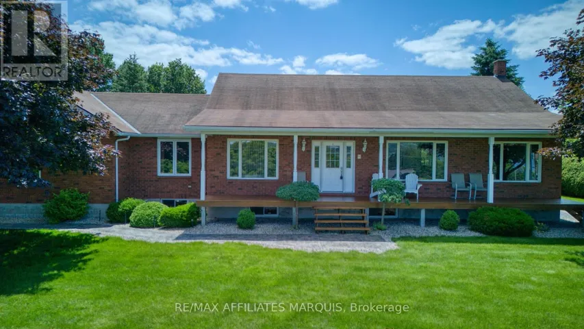 79 TROTTERS LANE, Rideau Lakes, Ontario K0G1X0