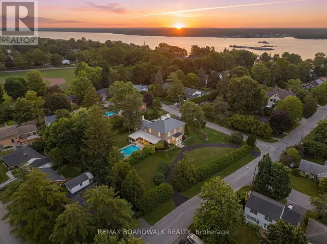 55 COCHRANE DRIVE, Brockville, Ontario K6V2Y9