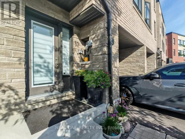 19 WOODSTREAM DRIVE, Toronto (West Humber-Clairville), Ontario M9W0G1