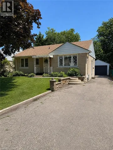 355 EAST 36TH Street, Hamilton, Ontario L8V3Z9