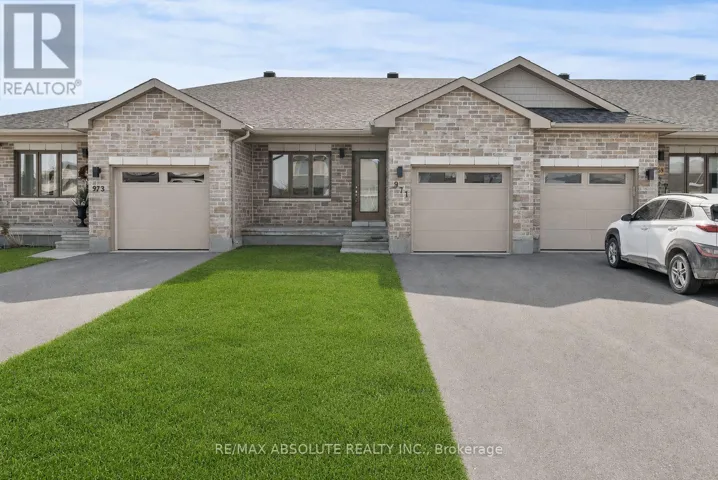 971 LEISHMAN DRIVE, Mississippi Mills, Ontario K0A1A0