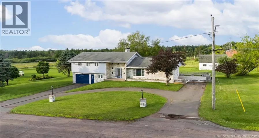 15 Rue Gertrude, Cap-Pelé, New Brunswick E4N1V4