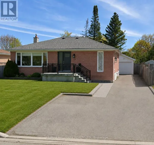 13 PATRICK DRIVE, Aurora (Aurora Highlands), Ontario L4G2A6