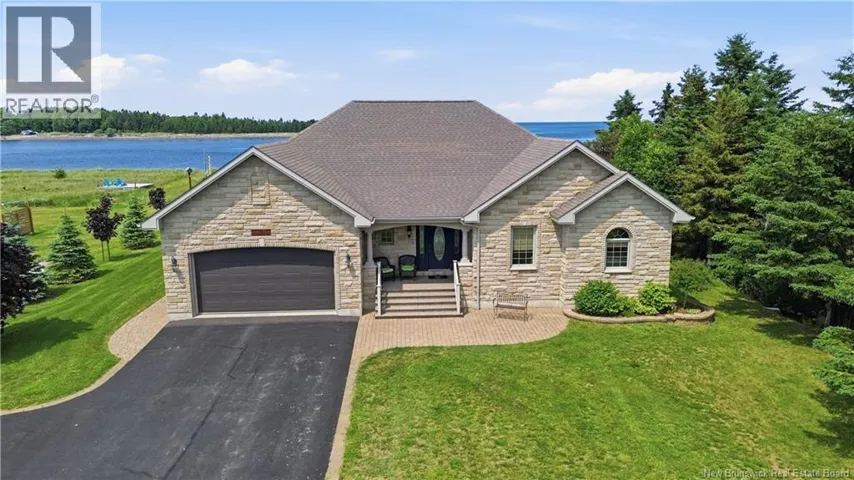 51 Bayshore Drive, Bathurst, New Brunswick E2A6A5