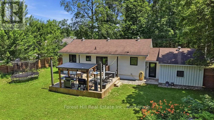 415 WELLINGTON STREET, Gravenhurst (Muskoka (S)), Ontario P1P1A7