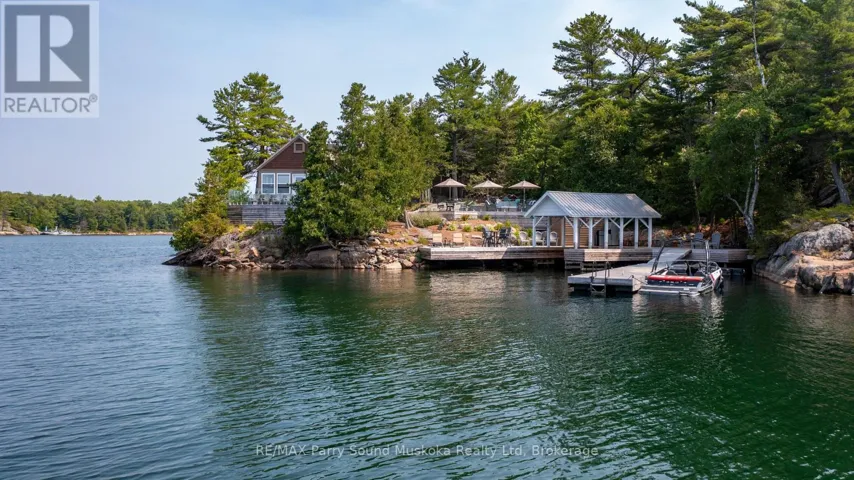 (LAKESIDE & VICERORY) – 2 A258 ISLAND, The Archipelago (Archipelago North), Ontario P0G1K0