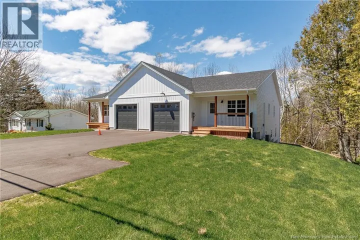 329 Hampton Road, Quispamsis, New Brunswick E2E4T1