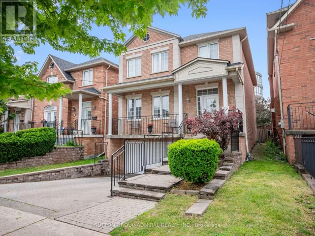 255 COCKSFIELD AVENUE, Toronto (Bathurst Manor), Ontario M3H3T6