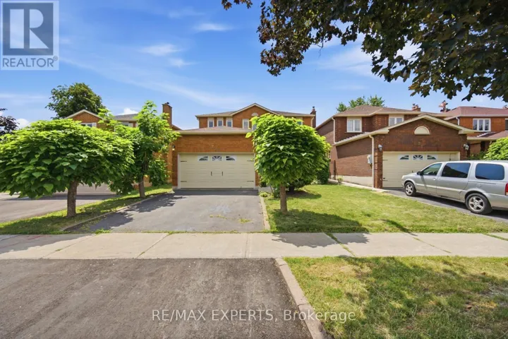 221 JUDITH AVENUE, Vaughan (Brownridge), Ontario L4J7E3