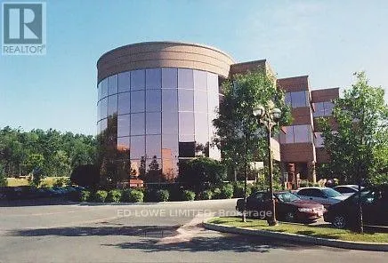 101 - 126 WELLINGTON STREET W, Barrie (Wellington), Ontario L4N1K9