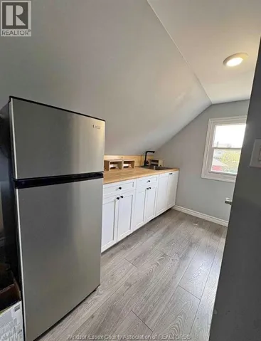 1409 LANGLOIS Unit# UPPER, Windsor, Ontario N8X4L9