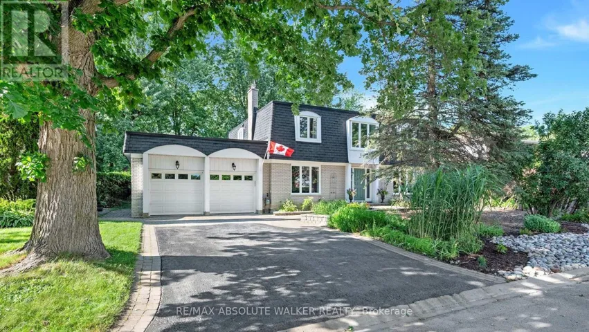 535 BUCHANAN CRESCENT, Ottawa, Ontario K1J7V2