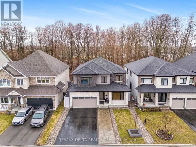 39 ANGEL HEIGHTS, Ottawa, Ontario K2S2N2