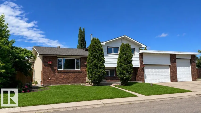 7312 137 AV NW, Edmonton, Alberta T5C2L5