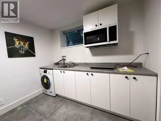 68XX LAUREL ST VANCOUVER, Vancouver, British Columbia V6P3T7