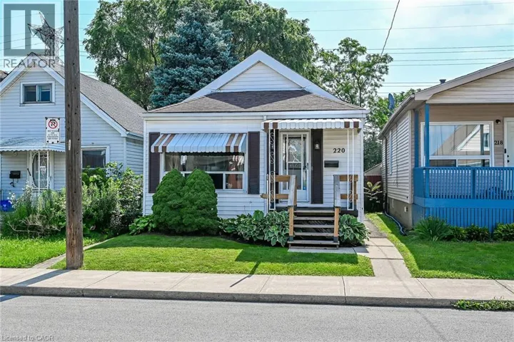 220 PALING Avenue, Hamilton, Ontario L8H5J7