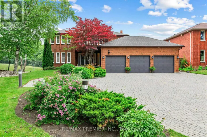 28 BRIDGEND COURT S, Vaughan (Islington Woods), Ontario L4L3L3