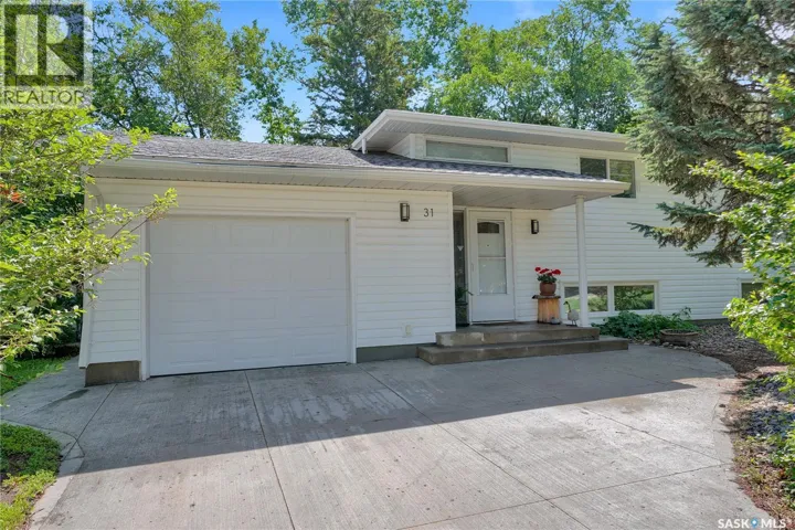 31 Massey ROAD, Regina, Saskatchewan S4S4M6