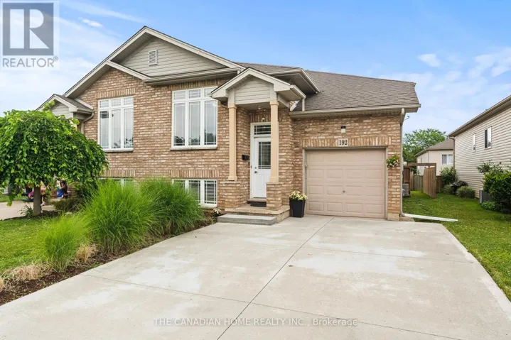192 OAKCREST AVENUE E, Welland (West Welland), Ontario L3C7K3