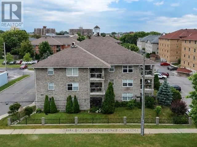 102 - 33 CUMBERLAND STREET, Cornwall, Ontario K6J4G8