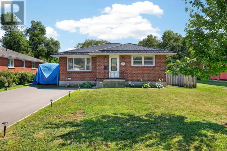 81 CRESTVIEW AVENUE, Belleville (Belleville Ward), Ontario K8N1W6