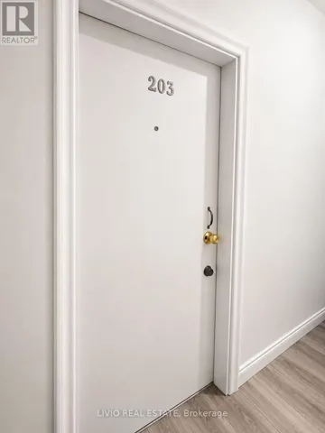 2967 ST. CLAIR AVENUE E, Toronto (O'Connor-Parkview), Ontario M4B1P2