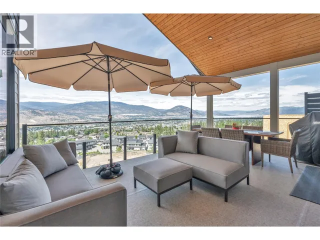 2775 HAWTHORN Drive, Penticton, British Columbia V2A0C2