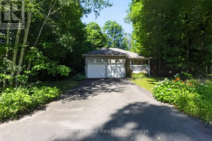 22 LAURIER BOULEVARD, Tiny, Ontario L9M0J2