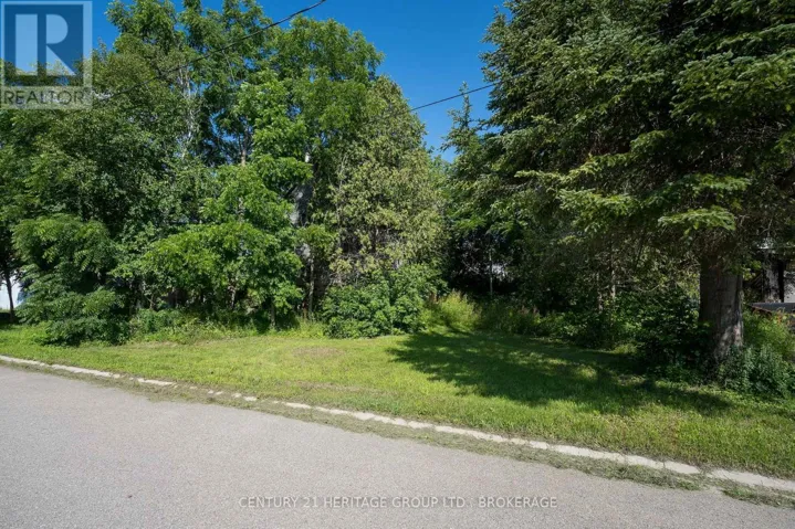 102 ORMOND STREET, Leeds and the Thousand Islands, Ontario K0E1N0