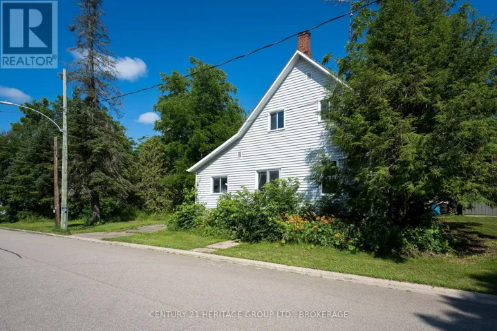 104 ORMOND STREET, Leeds and the Thousand Islands, Ontario K0E1N0