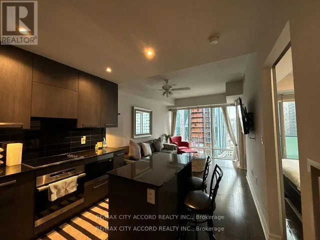 1703 - 8 THE ESPLANADE, Toronto (Waterfront Communities), Ontario M5E0A6