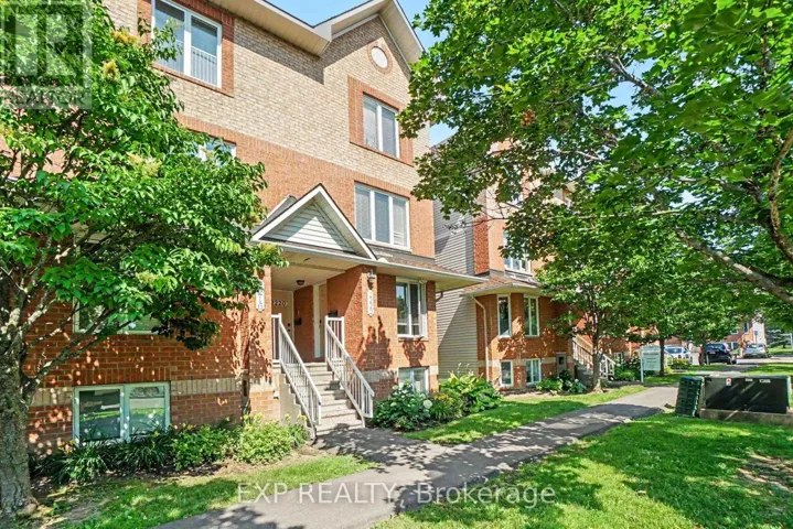 2220 BOIS-VERT PLACE, Ottawa, Ontario K4A4T7